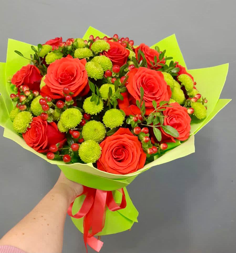 Букет цветов из: Хризантемы и Розы в Полетаево