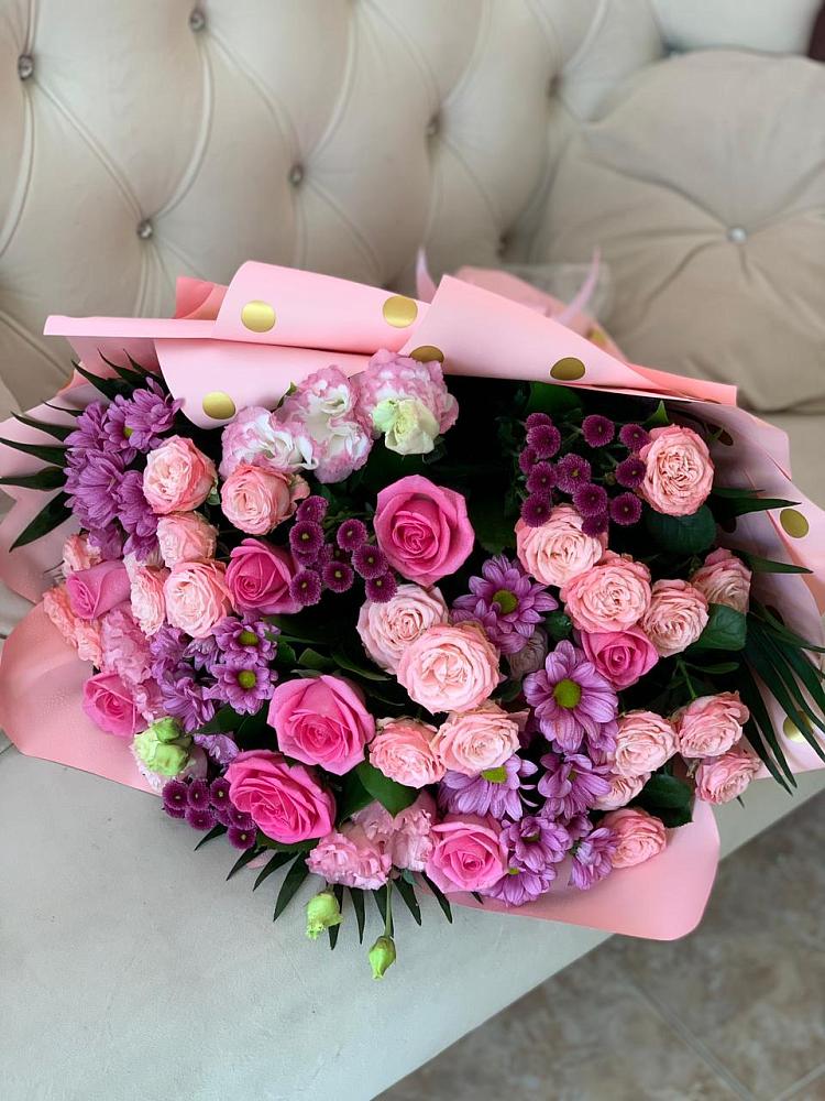 Букет цветов из: Хризантемы, Розы и Лизиантусы в Полетаево