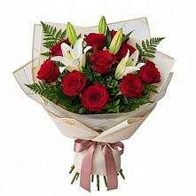 Букет цветов из:  Лилии и Розы в Полетаево