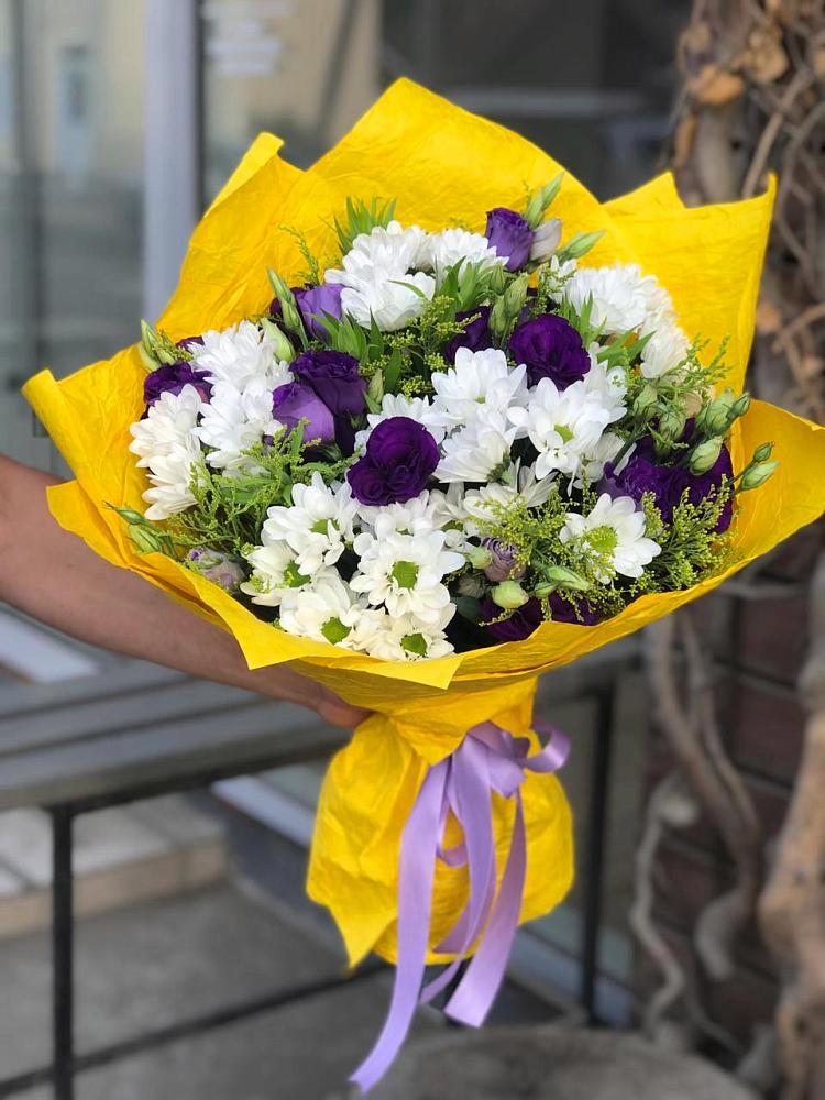 Букет цветов из: Ирисы, Хризантемы и Ромашки в Полетаево
