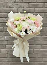 Букет цветов из:  Гвоздики, Розы, Лизиантусы и Хризантемы в Полетаево