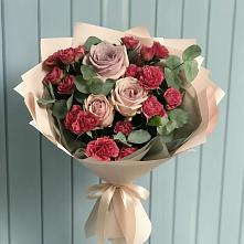 Букет цветов из:  Гвоздики и Розы в Полетаево