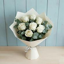 Букет Белые розы в Эвкалипте в Полетаево